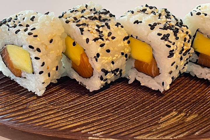 38. Uramaki Sake - Mo Sushi & Dim Sum
