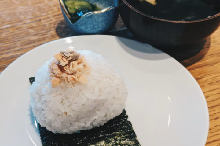 81. Onigiri Maguro - Mo Sushi & Dim Sum