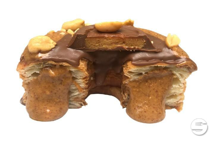 Reeses-Peanut Cross - Royal Donuts Luzern
