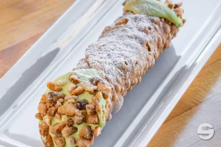Cannolo with Pistachios - Fresco