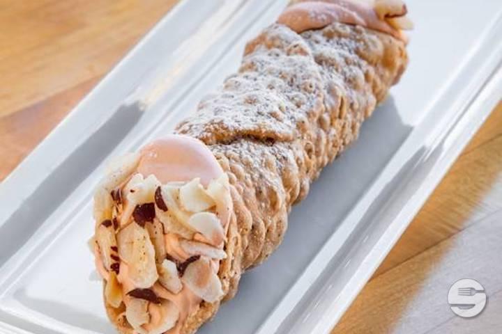 Hazelnut Cannolo - Fresco