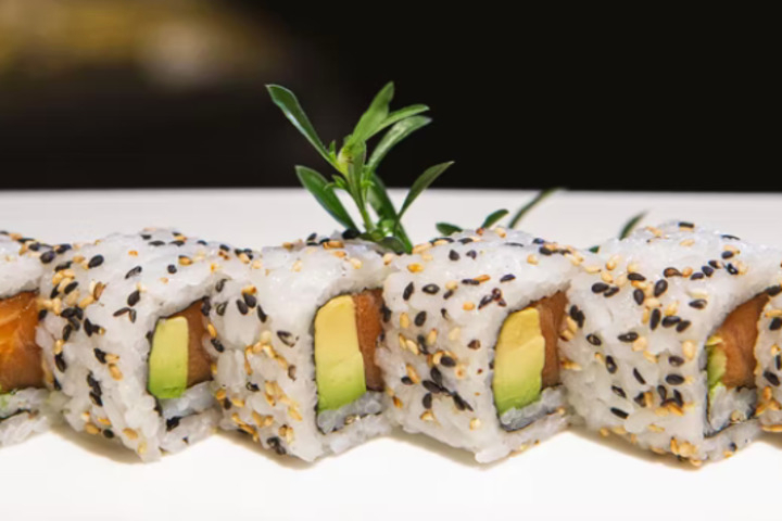 Roll Combination (16 pieces) - Tokyo Tom