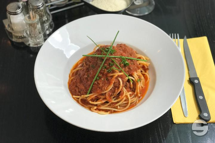Pasta alla Genovese - Riththik Food