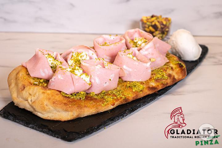 Pizza Maximus - Gladiator Pinza