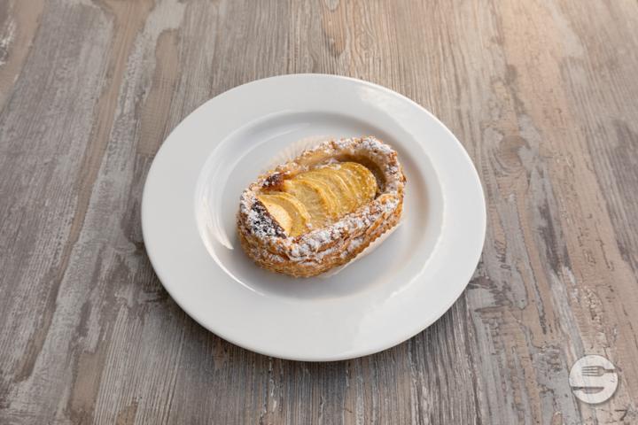 Apple Tartlet - Boulangerie Carrillat