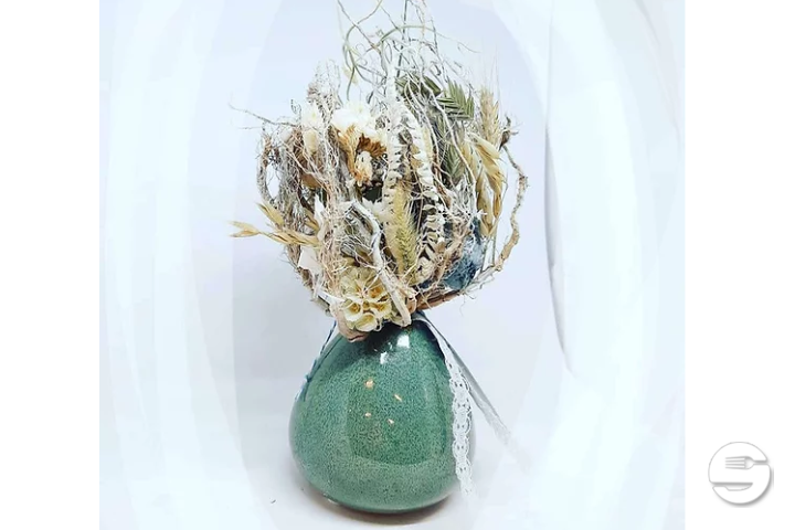 Minzgrünes Arrangement - Persian Bell Flowers
