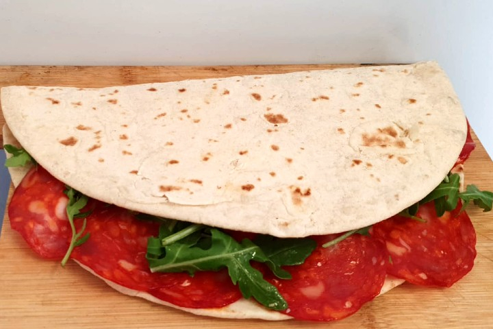 Piadina Salami - Da Cinque