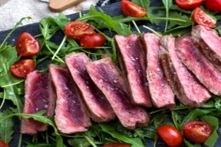 Tagliata of Fassona - Osteria Bar Svizzero di Oxana