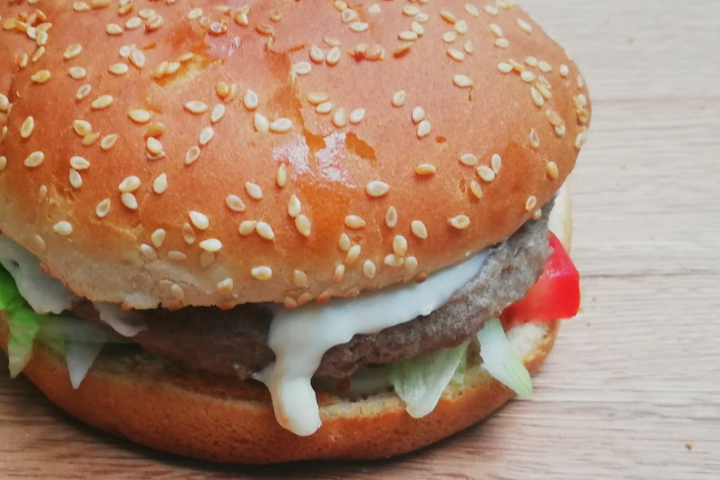 Swiss Cheeseburger big - Burger und Pizza Point