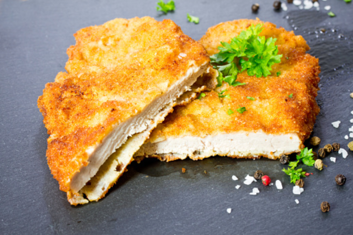 Pork cutlet with Mushroom Cream Sauce - Burger und Pizza Point