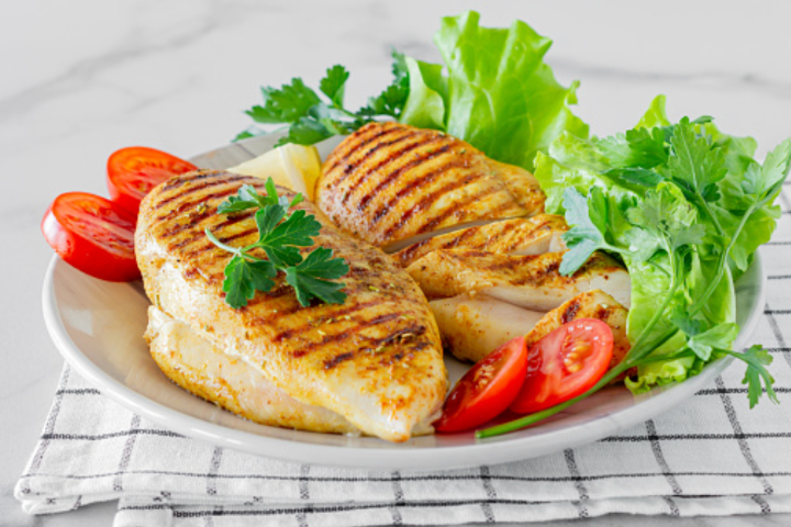 Homemade Chicken Breast - Burger und Pizza Point