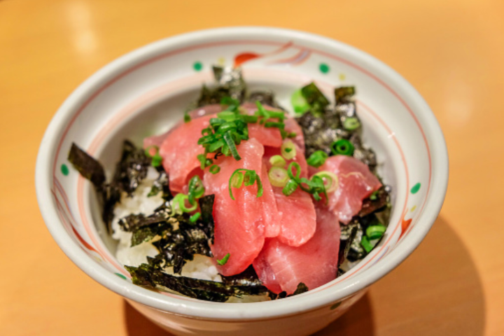 103. Salmon Donburi Poke Bowl - WangKhar