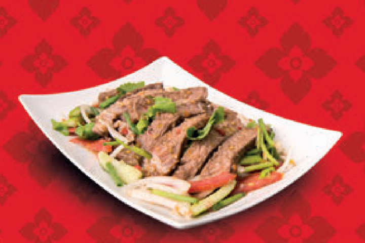 22. Yum Nua - Thong Phat Thai