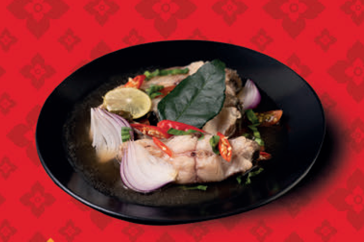 35. Tom Yam Plah - Thong Phat Thai
