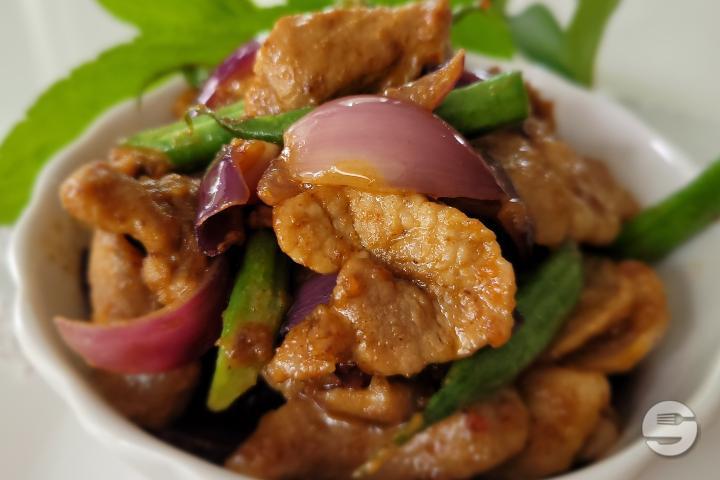 Pork with Vegetables 🫘 - Saveurs d'Asie - Orée