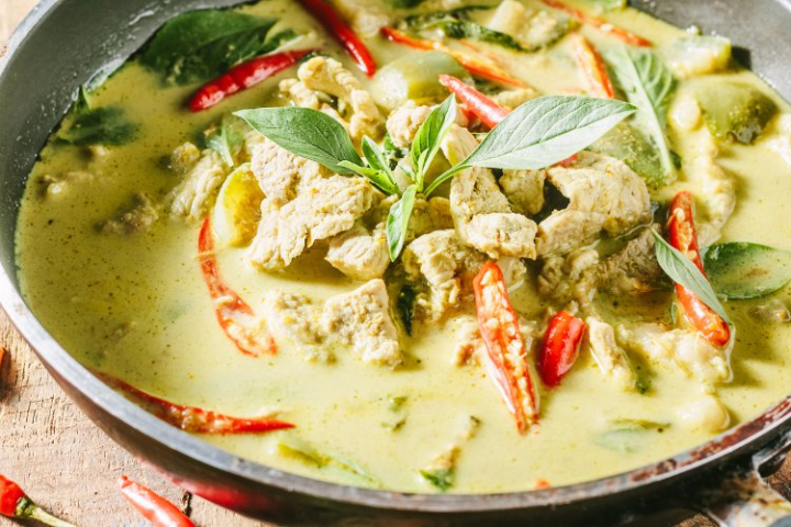 086. Green Curry Beef - Restaurant St Roch
