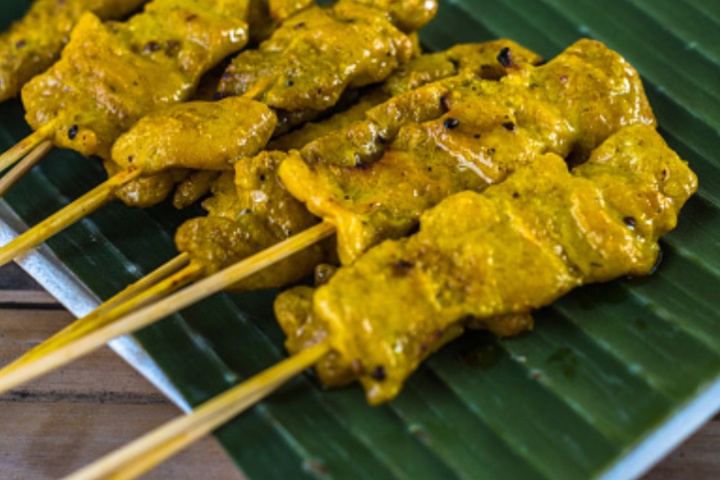 02. Gai Stay Pouletspiessli - Made in Asia
