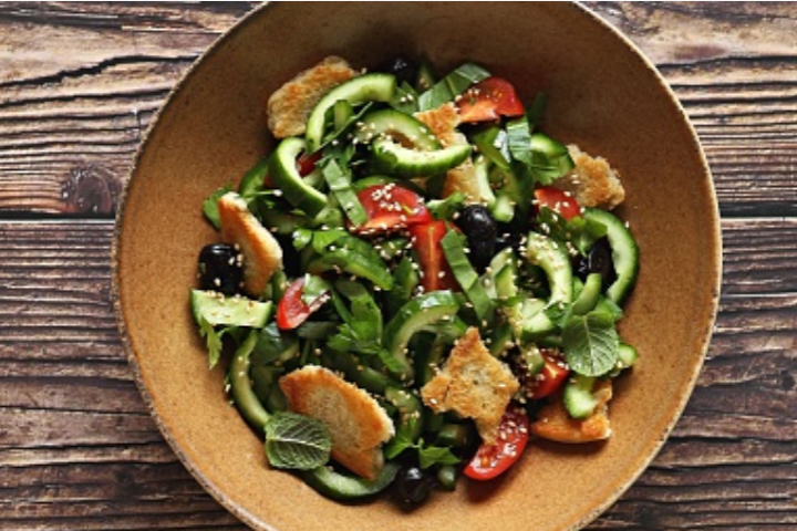 Fattoush-Salat - Konditorei Damaskus