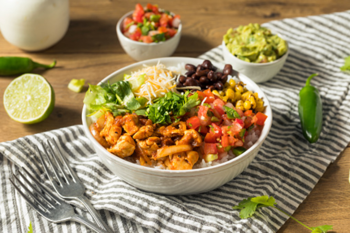 Planted Chicken Bowl - House of Mezze Uster