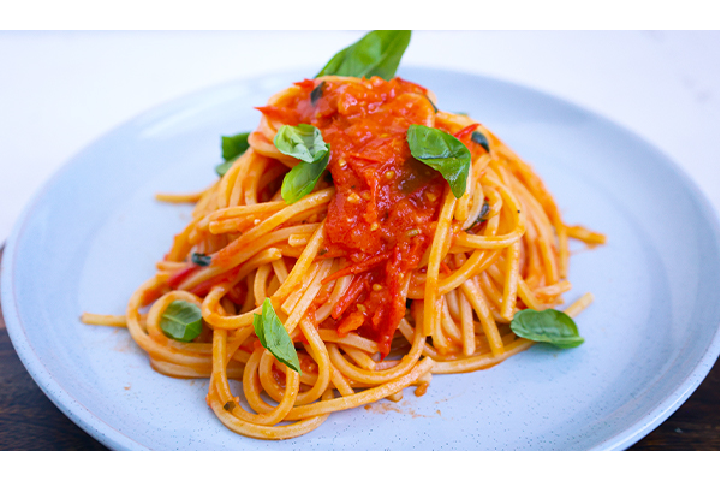 Pasta al Pomodoro - La Terrazza