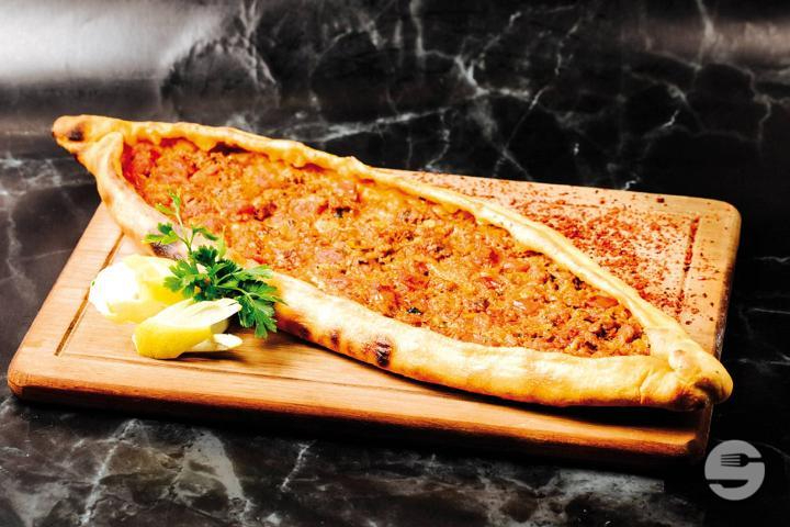 Turkish Pide - Pacha Kebab