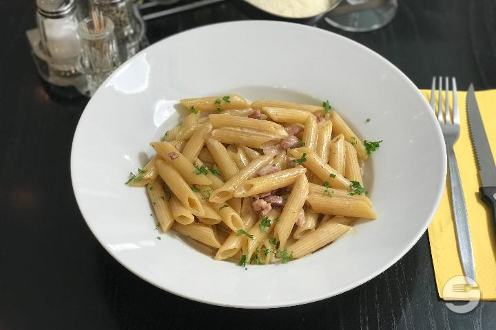 Pasta Carbonara - CordonBleu Haus