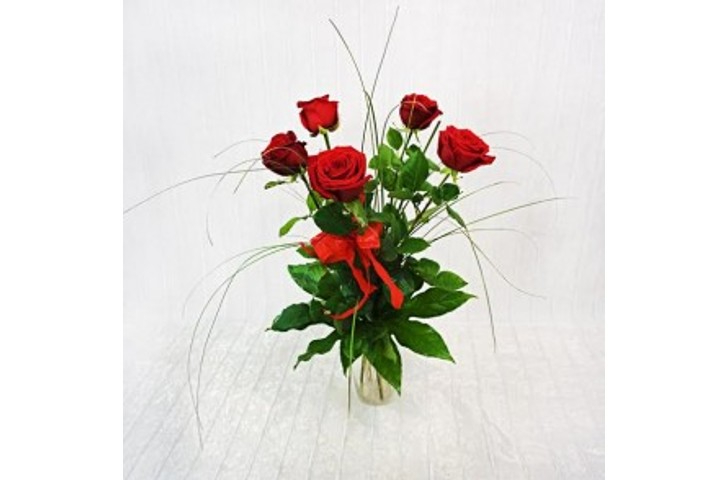 5 Roses Medium Stem Red Roses - Fiorista Della Santa