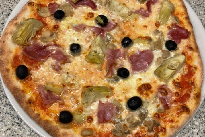 Quattro Stagioni - Pizzeria Café Lugano