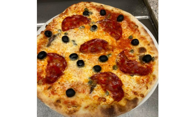 Pizza siciliana - Pizzeria Café Lugano