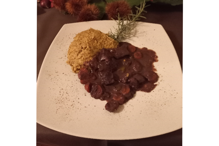 Polenta salmi di cervo di cacciagione - Pizzeria Café Lugano