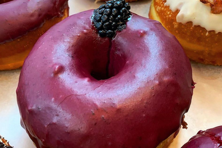 Blackberry 🍇 - Ginger Donuts