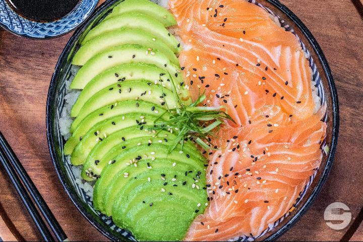 Salmon Chirashi - Sushi & Poké 88 by Wok'y