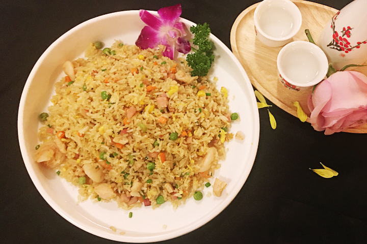 704. Royal fried Rice - Royal Panda