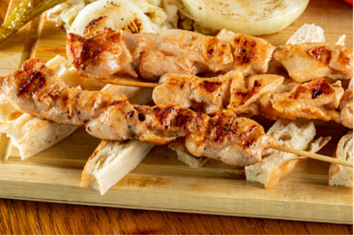 Yogurtlu Tavuk Sis - Wetzike Grill Huus