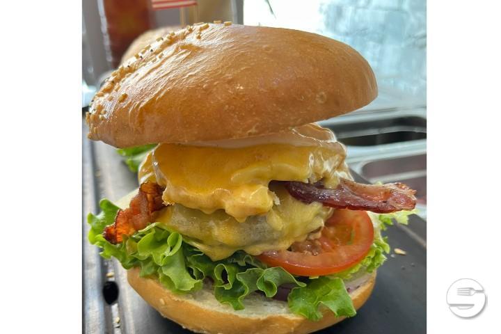 Cheesy Bacon Burger - Burger New York
