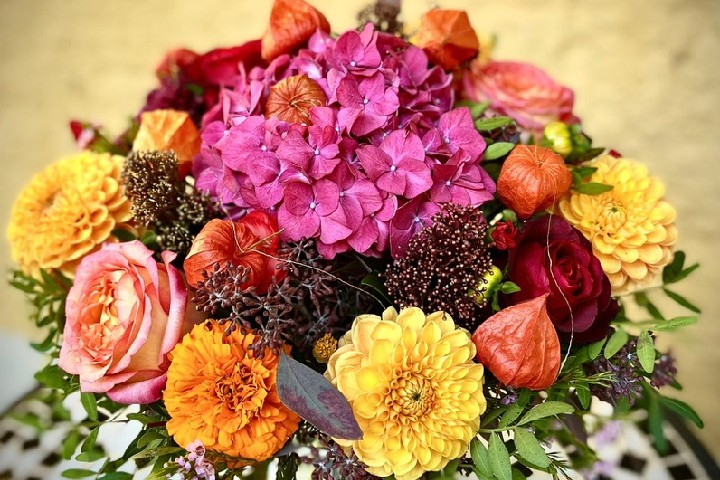 Small Round Bouquet - Nobilis