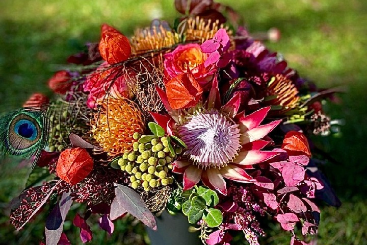 Large Round Bouquet - Nobilis