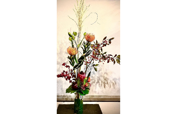 Small Stylish Bouquet - Nobilis