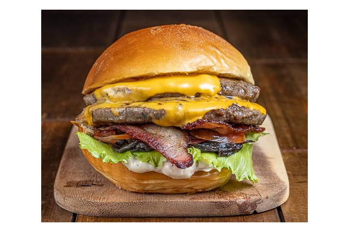 Burger Local Signature Double 🤤 - Local Craft Burgers