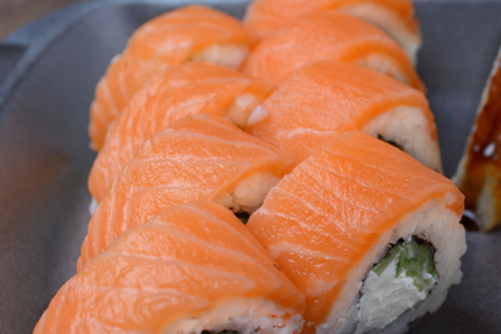 8 Salmon Rainbow Rolls - Sherpa Momo & Sushi Take Away