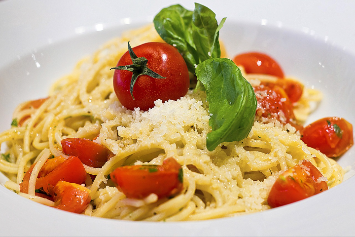 Spaghetti Napoli - Beirut Post