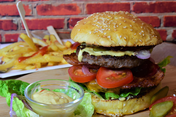 Hamburger - Beirut Post