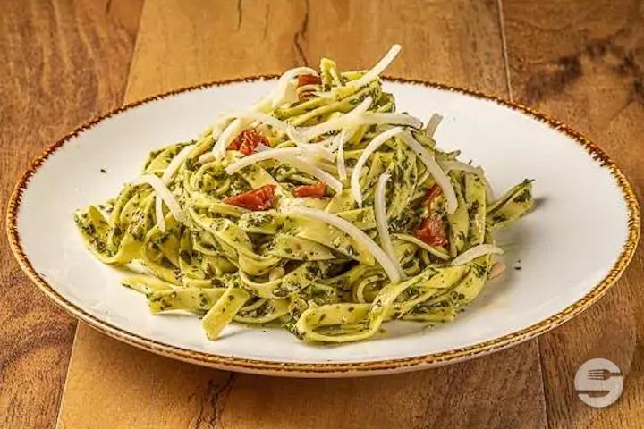 Linguini al Pesto - La Grotta