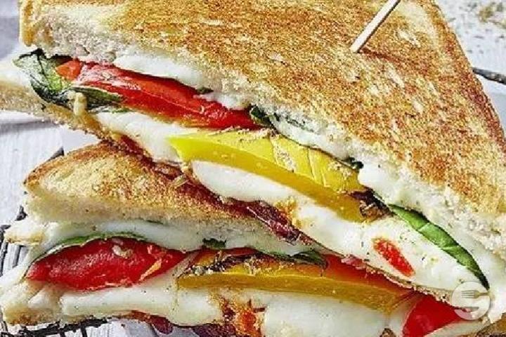 Club Mozzarella - MiaMiam Chicken