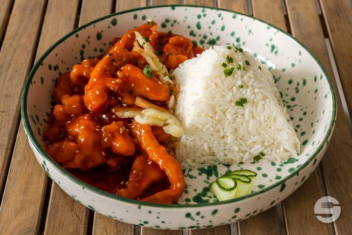 Pollo Ti Pa Kay con Arroz Blanco - Amelias
