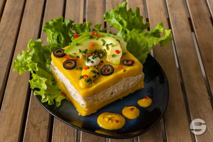 Causa Rellena de Atun - Amelias