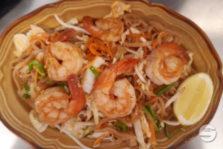 04 Pad Thai (Tagliatelle di riso con verdure miste) - DiDi Thai