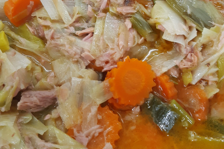 Khang Tuna (Tonno alla paprica con porri) - DiDi Thai