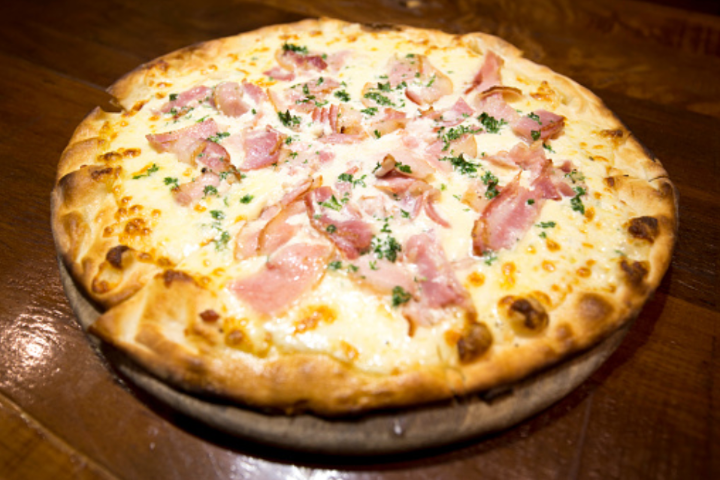 American Carbonara - Classic Pizza