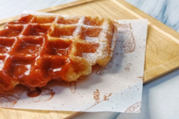 Honeycomb Waffle With Cinnamon Sugar - Tasty Time Fresh & Tasty